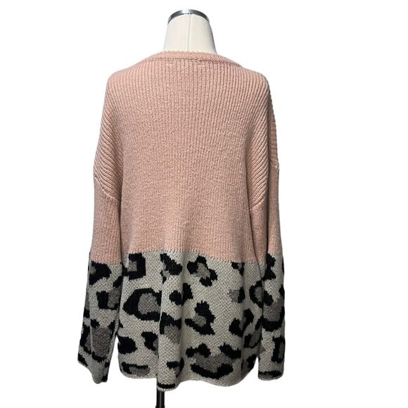Davi & Dani Animal Print Colorblock Oversized Wool Blend Pink Sweater - Picture 2 of 7